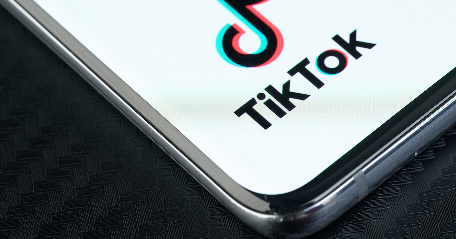 7 TikTok Stats Show Impact Of Combining Paid & Organic Content