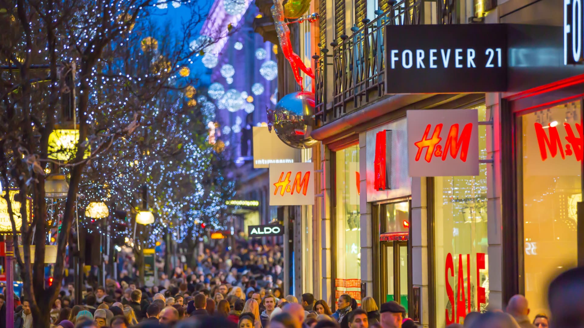 What will have the biggest impact on consumer holiday shopping?
