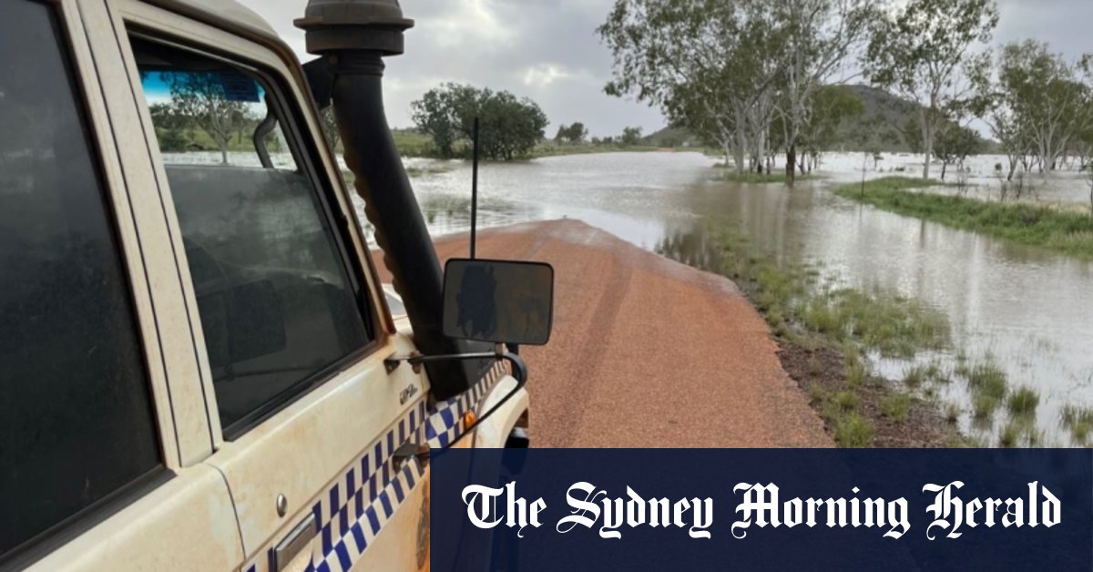 Scammers targeting WA flood victims with fake Facebook page