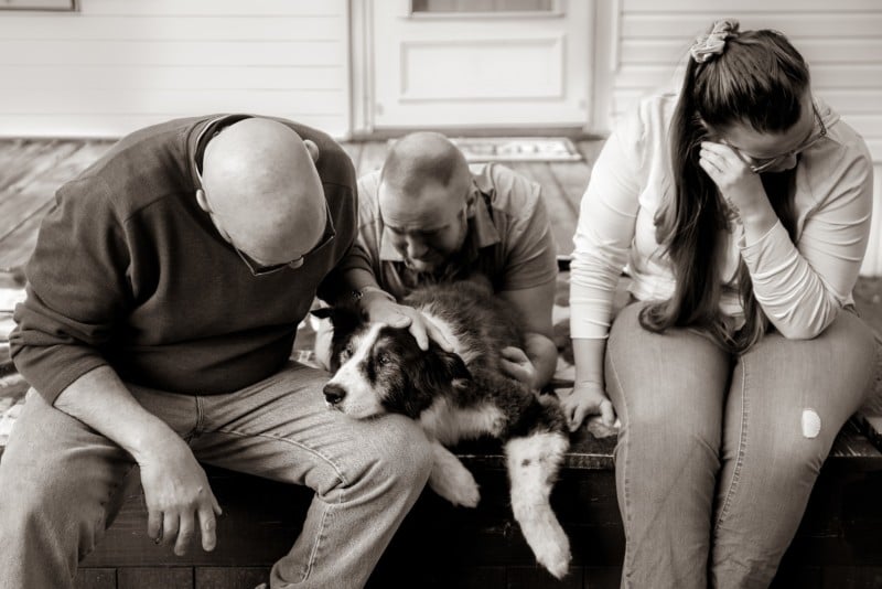 1677869918 905 Moving Photos Capture Peoples Final Moments with Their Pets