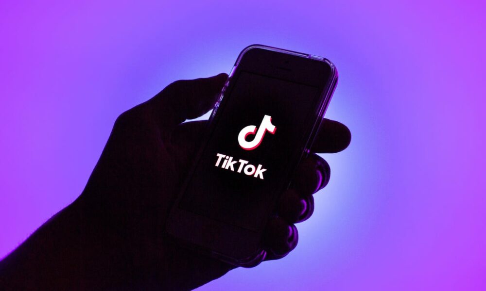 TikTok Introduces Screen Time Limit for Under-18s