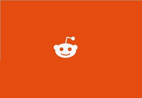 Reddit Tests New Community Chat Element to Encourage User Participation