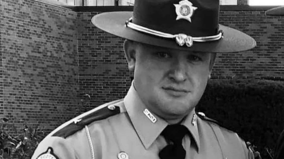 ‘Grateful for his service.’ Politicians, officers show support for KY deputy who was shot