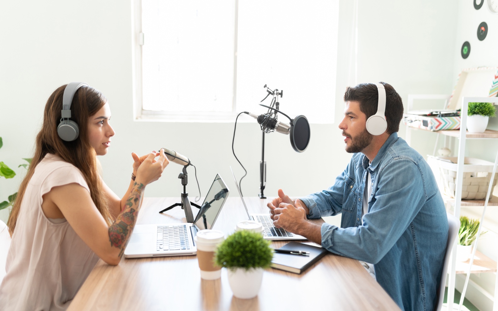 14 Best Podcasts on YouTube That Will Inspire You to Start One in 2023