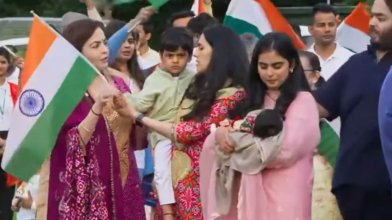 Mukesh Ambani, Nita Ambani celebrate Independence Day 2023 with family in London | Trending