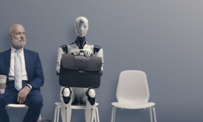 7 Ways To Build Employee Trust in an AI-Driven Workplace