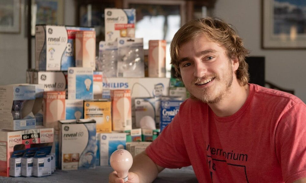 Man Spends Paycheck Stockpiling Banned Incandescent Bulbs