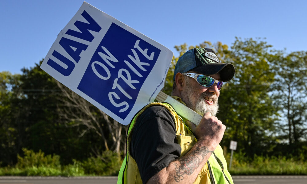 UAW reaches tentative deal with Chrysler parent Stellantis to end 6-week strike : NPR