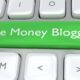 make money travel blogging