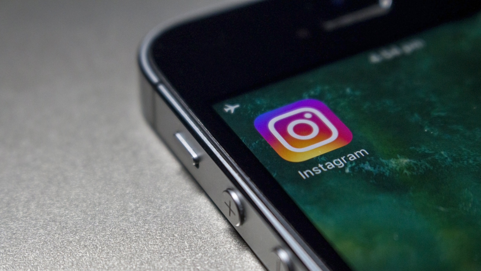 Exploring Instagram's algorithm: How your story views are sorted