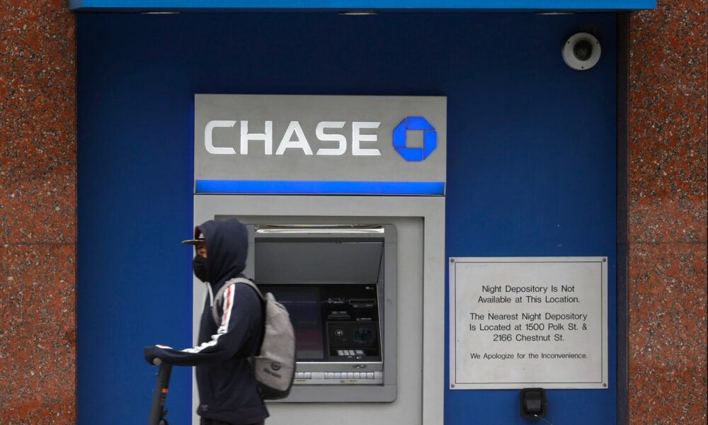 Chase Bank 'Glitch,' Social Media Trend Just Plain 'Fraud'