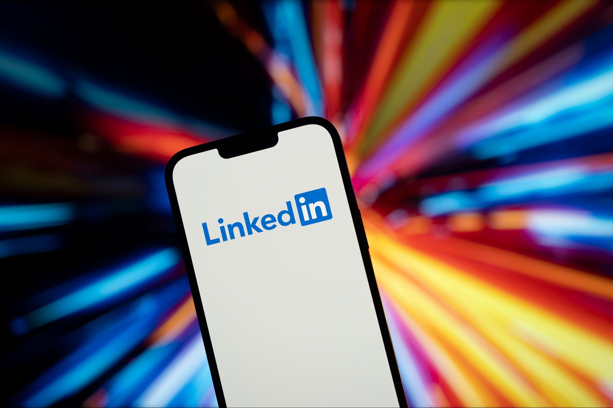 How to Optimize Your LinkedIn Profile in 6 Easy Steps